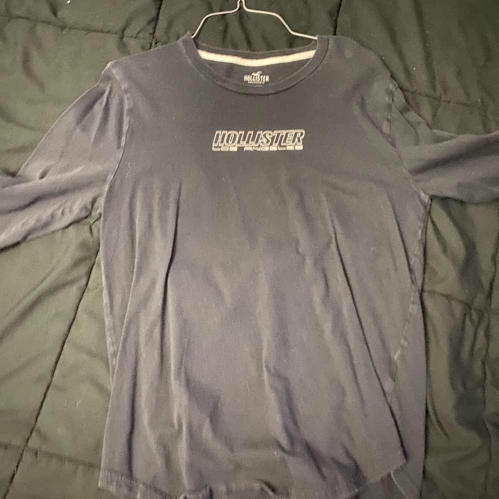 Hollister Men's Navy Long Sleeve Tee